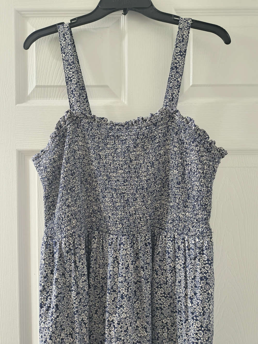 Gorgeous Universal Thread Blue and White Floral Smocked Dress - Picture 2 of 4